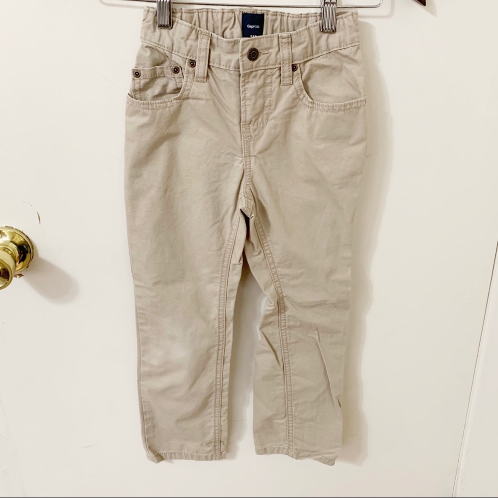 Gap kids 5-pocket style khaki pants size 5